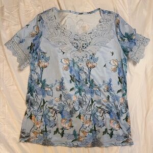 Floral Lace Accent Women's Blouse size medium